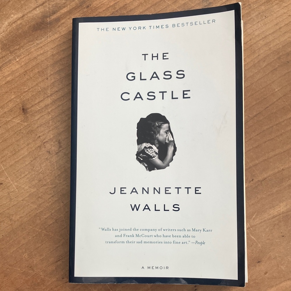 The Glass Castle by Jeannette Walls - softcover Book : inspiring memoir
